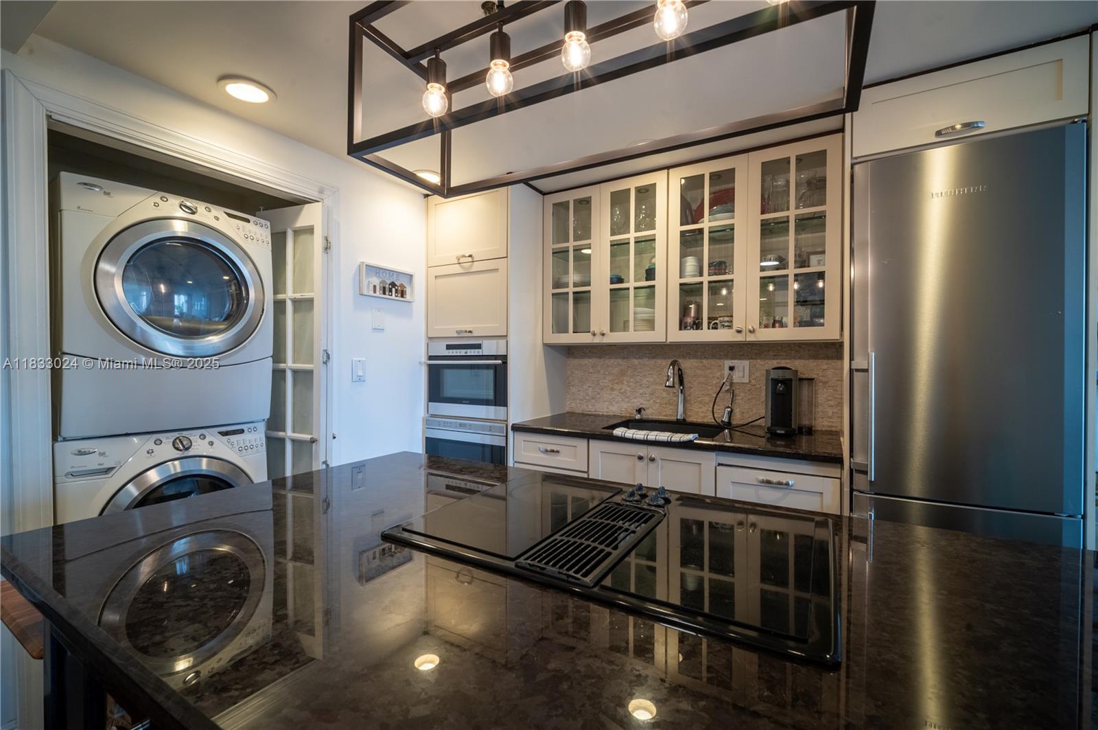 1581 Brickell Ave # 508