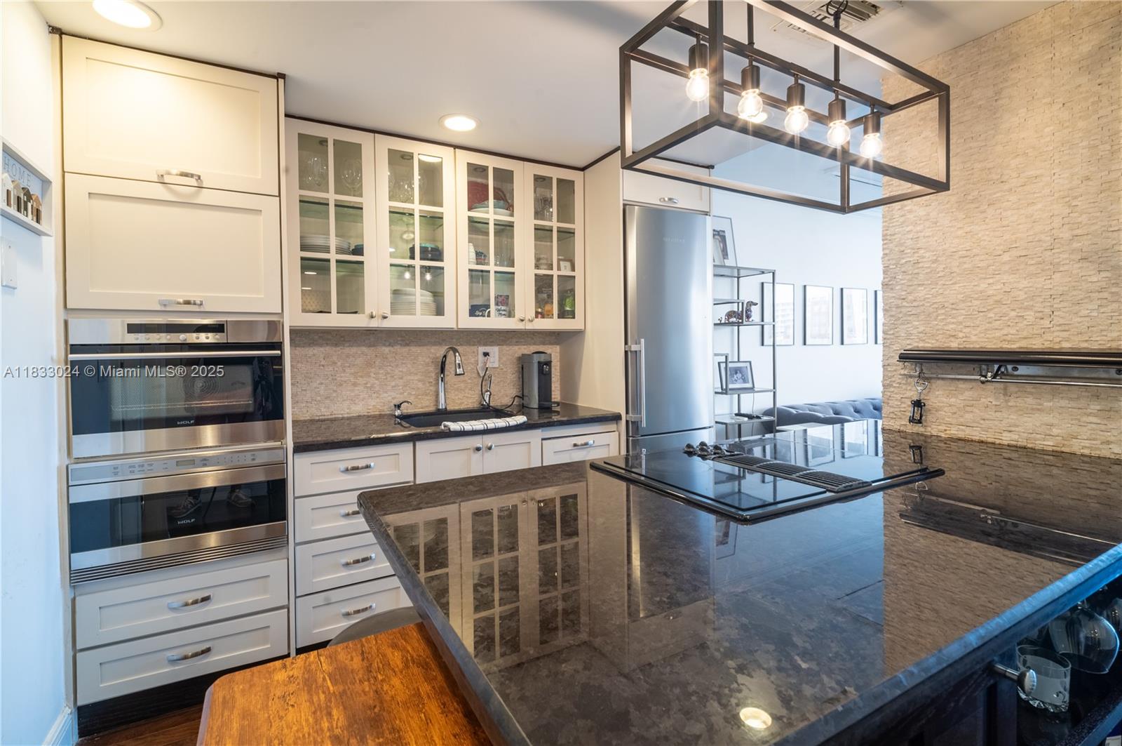 1581 Brickell Ave # 508