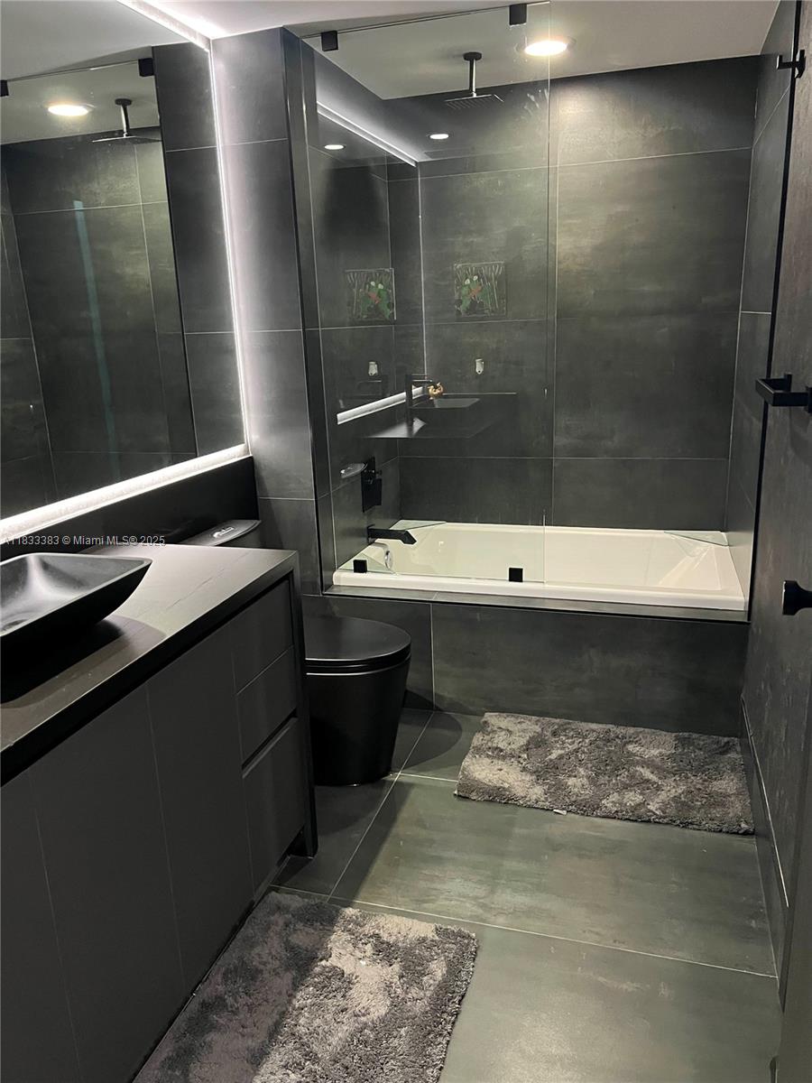 1100 S Miami Ave Unit: 2107