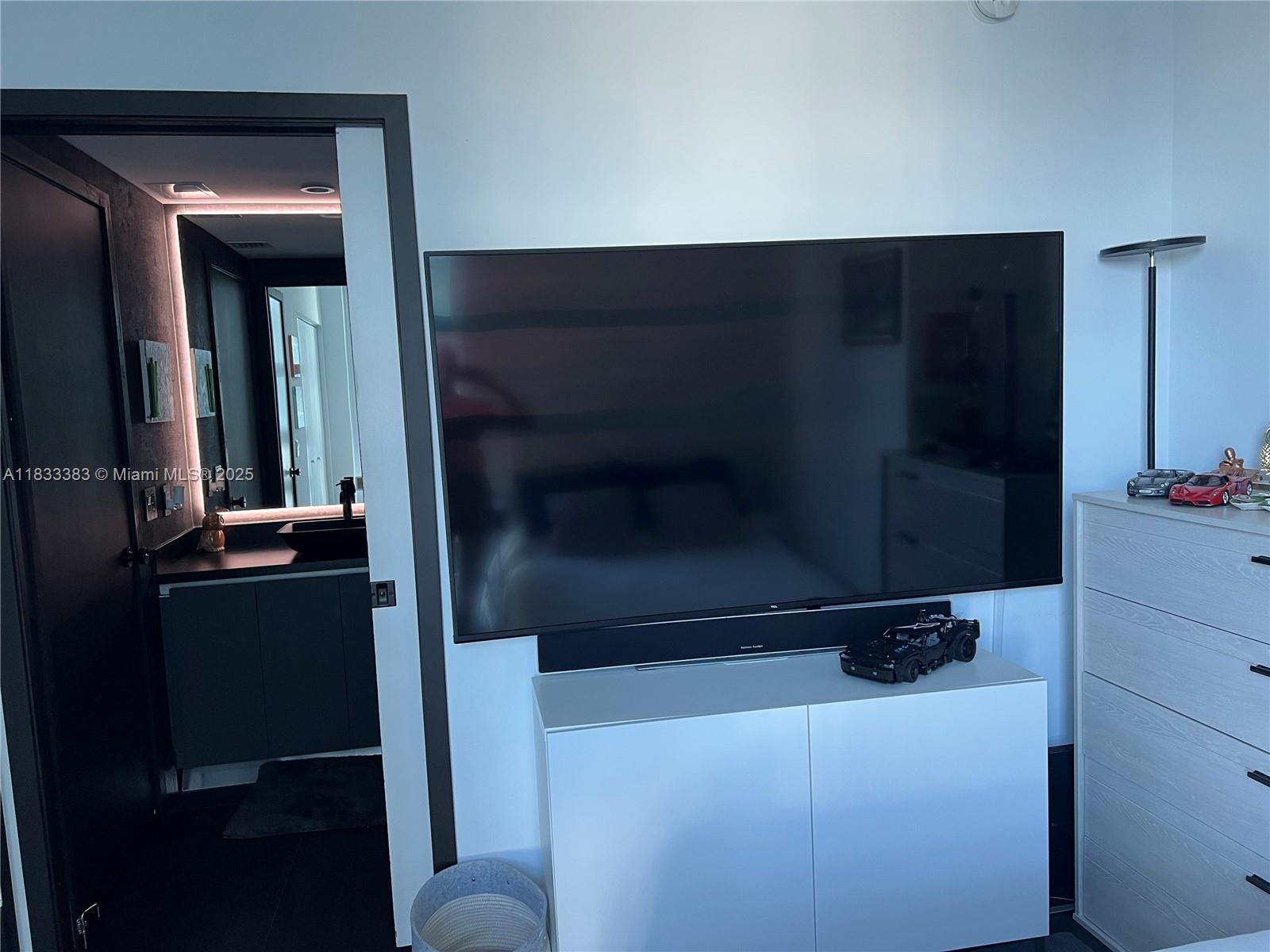 1100 S Miami Ave Unit: 2107