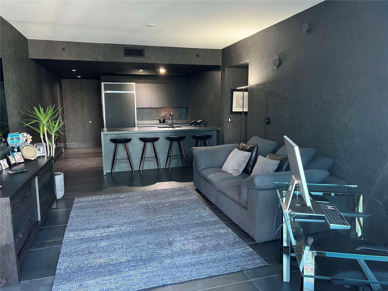 1100 S Miami Ave Unit: 2107