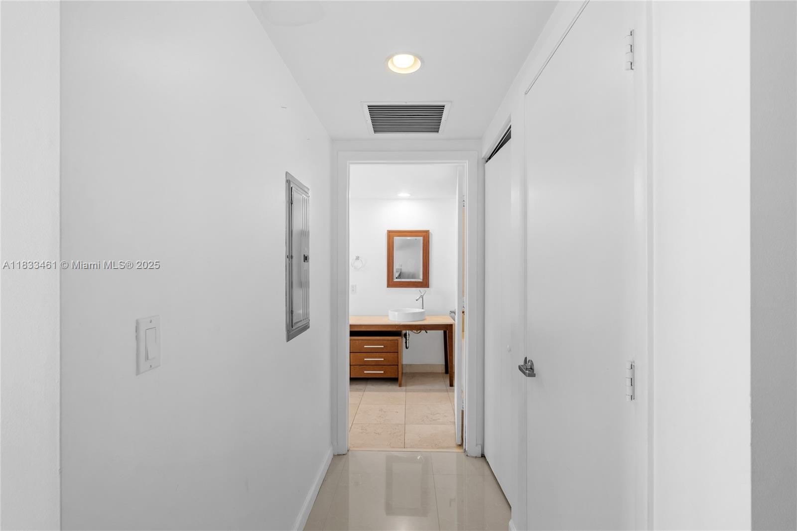 495 Brickell Ave # 2607