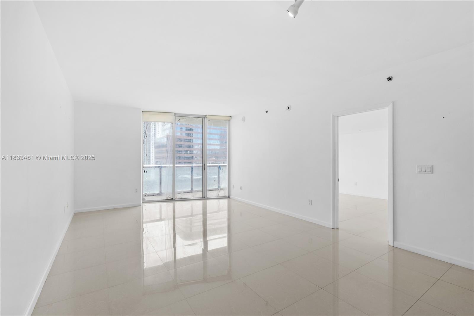 495 Brickell Ave # 2607
