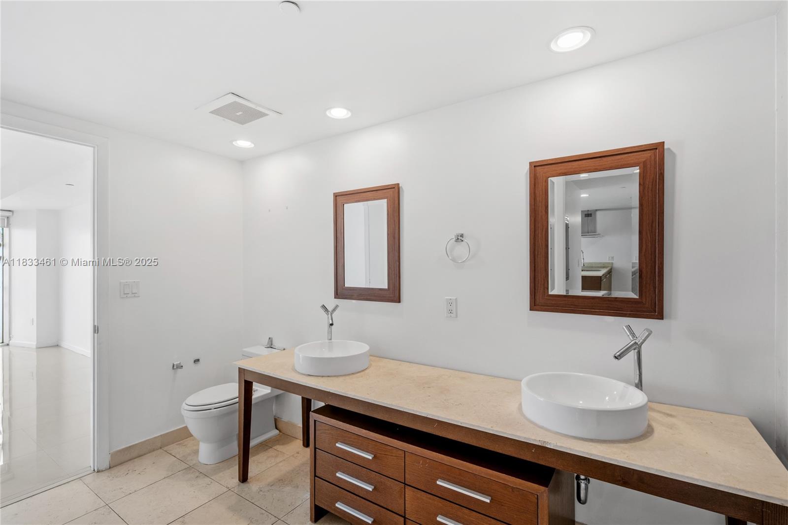 495 Brickell Ave # 2607