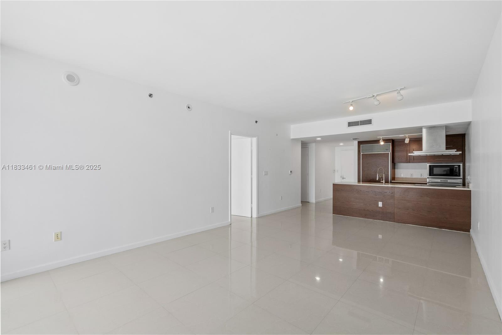 495 Brickell Ave # 2607