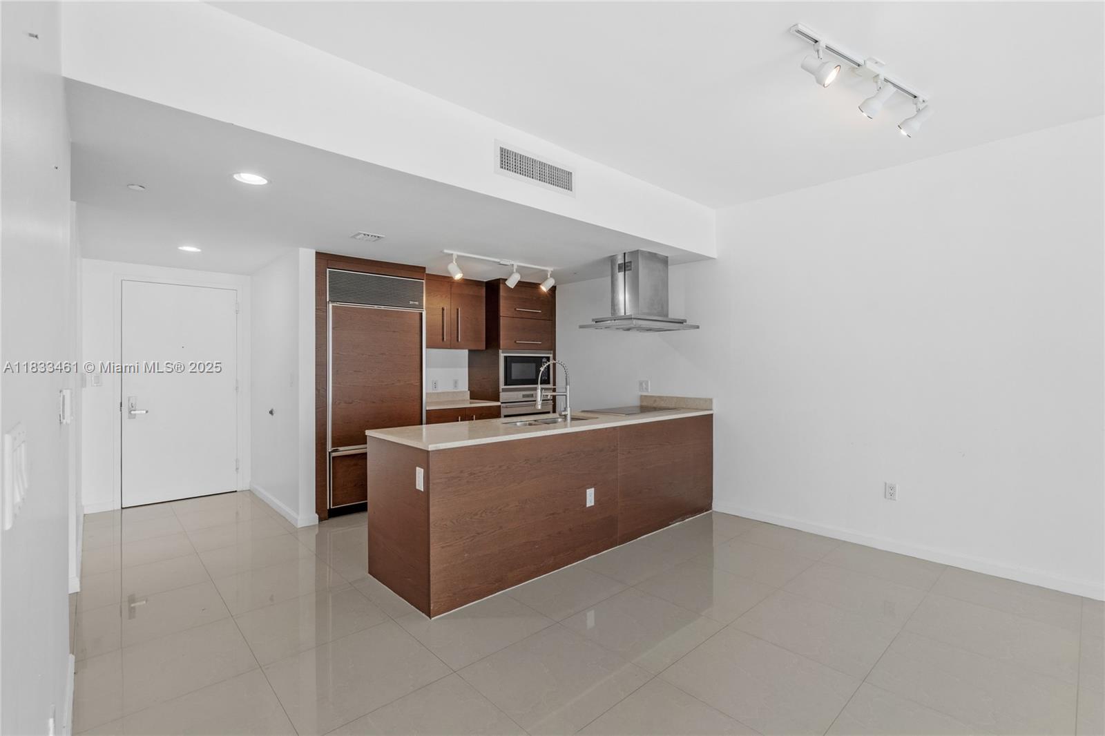 495 Brickell Ave # 2607