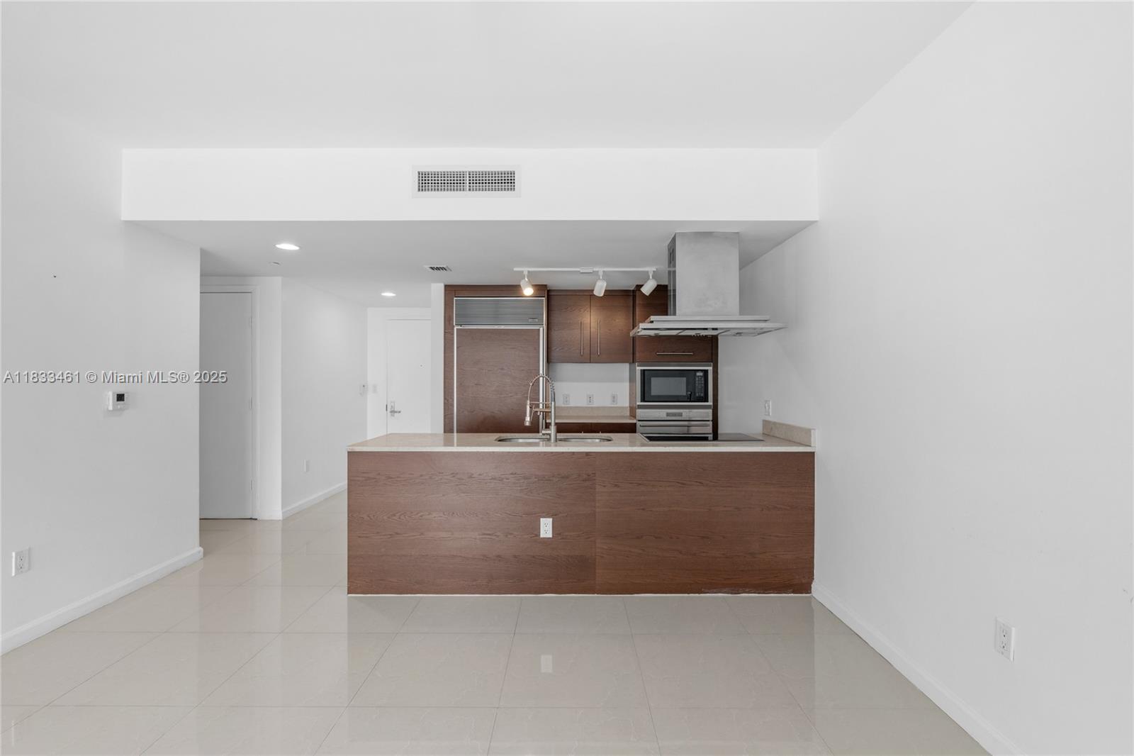495 Brickell Ave # 2607