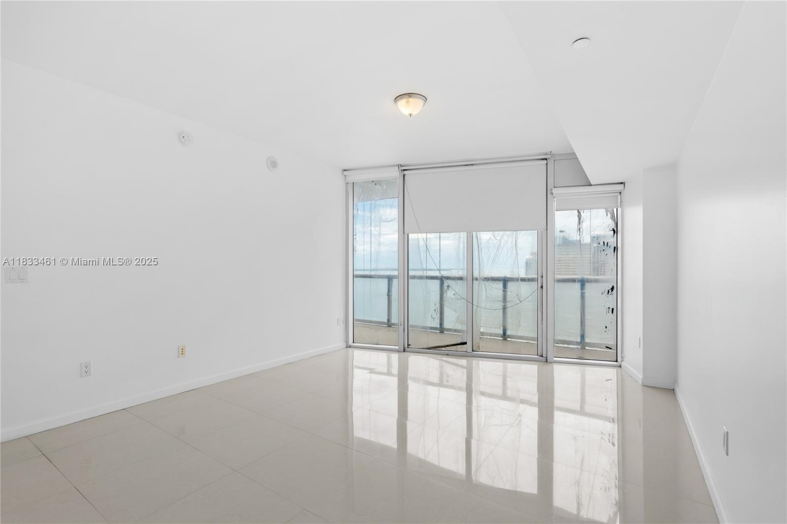 495 Brickell Ave # 2607