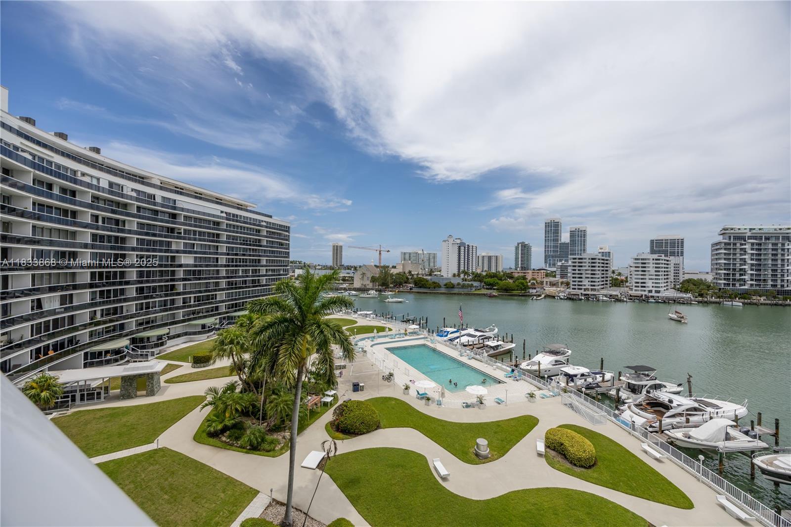 900 Bay Dr # 624