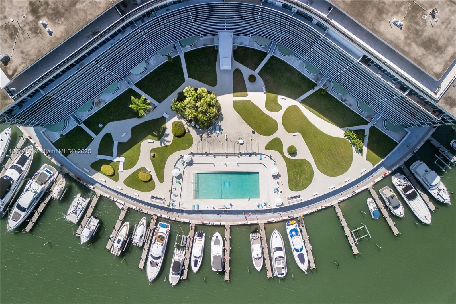 900 Bay Dr # 620 Unit: 622 & 620