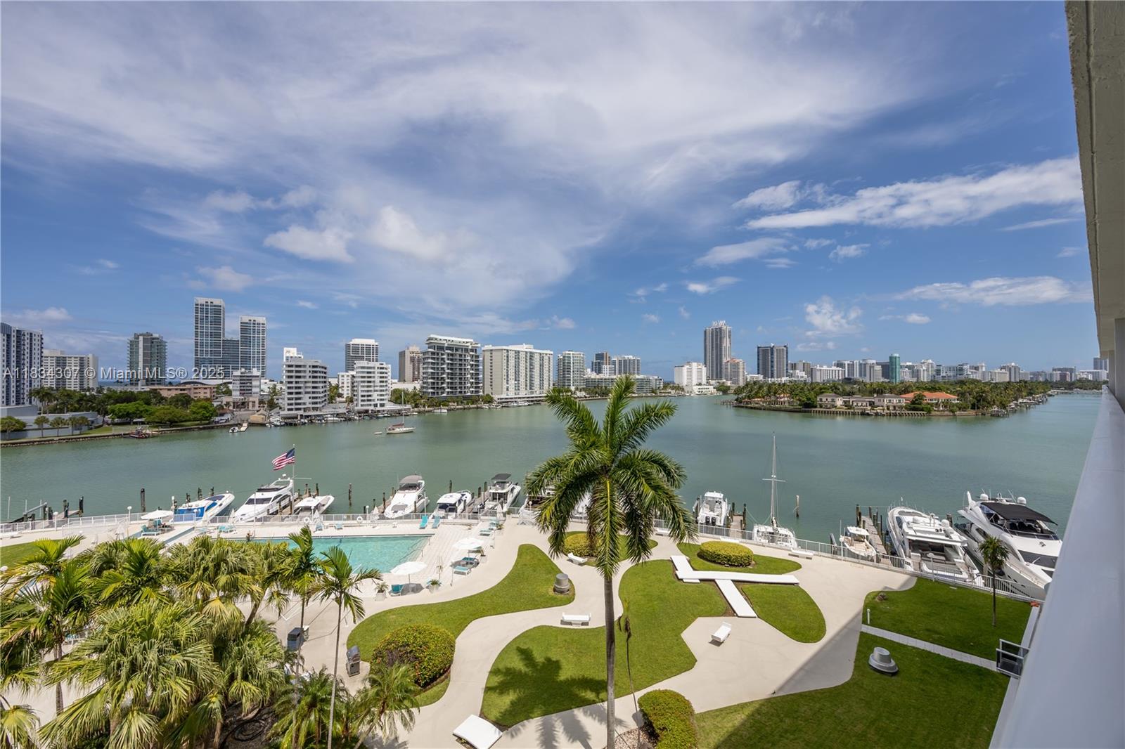 900 Bay Dr # 620 Unit: 622 & 620