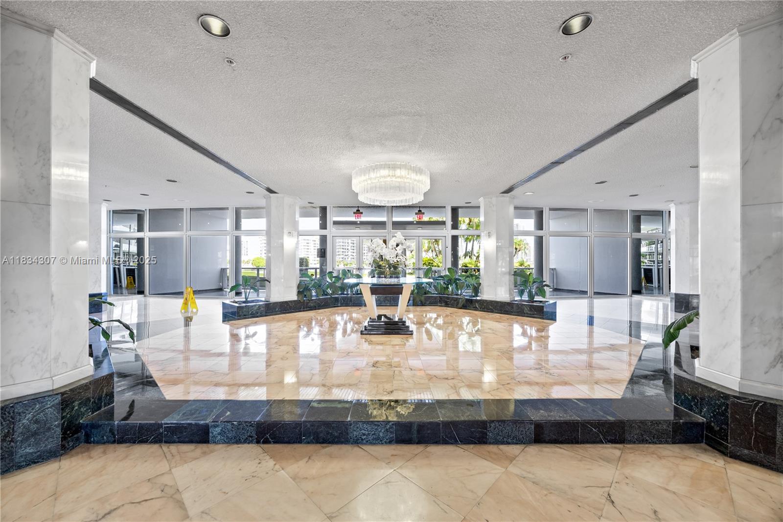 900 Bay Dr # 620 Unit: 622 & 620