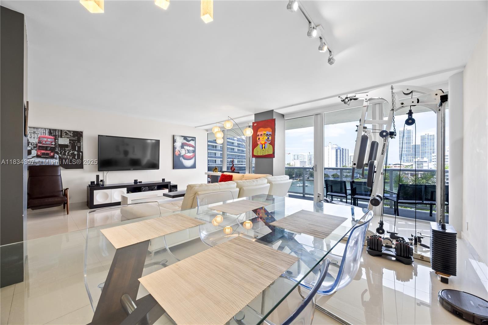 900 Bay Dr # 620 Unit: 622 & 620