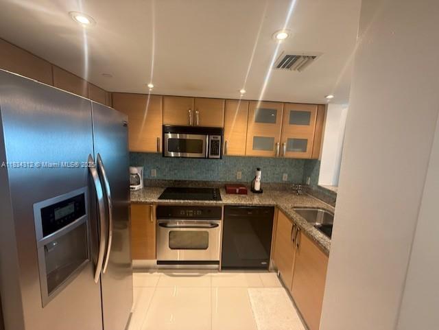 2101 Brickell Ave # 709