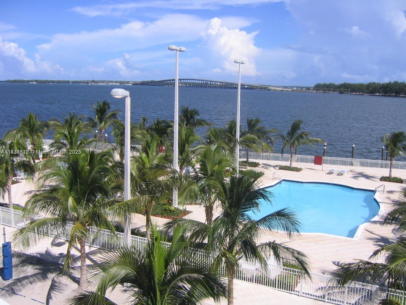 2101 Brickell Ave # 709