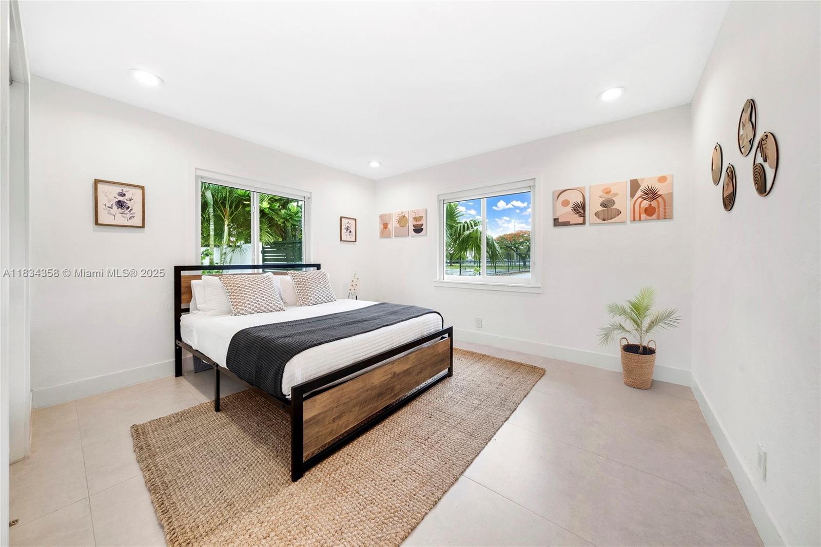 1406 NE 18th Ave