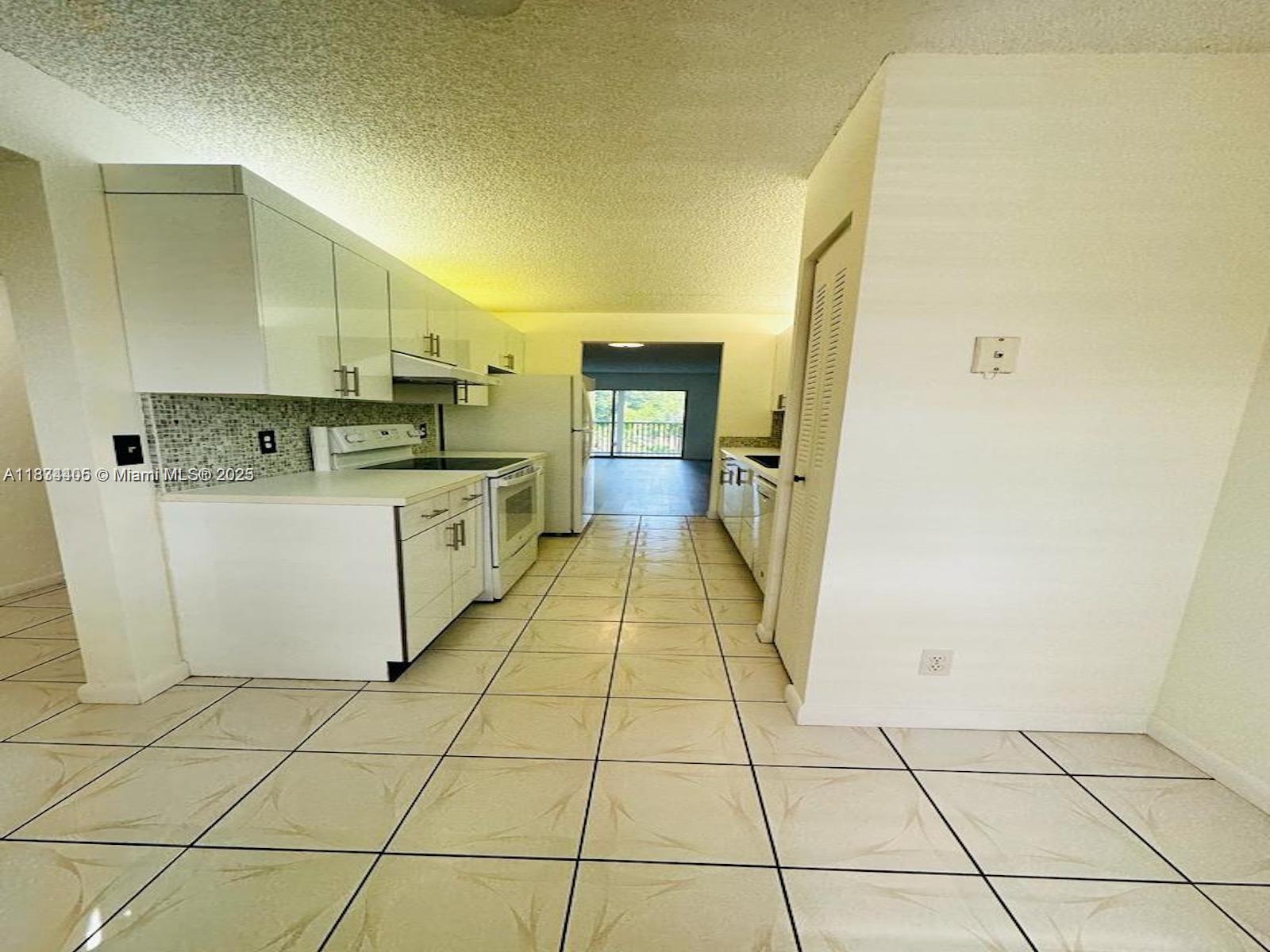 1351 SW 125th Ave # 306S