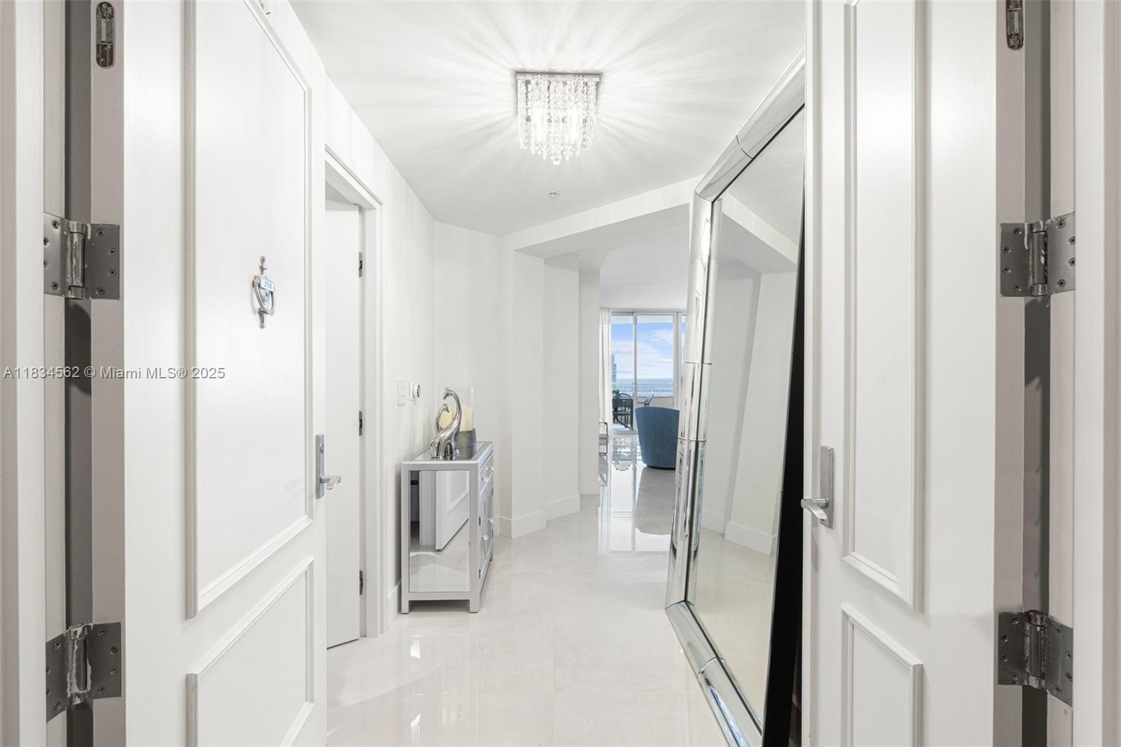 848 Brickell Key Dr # 2705