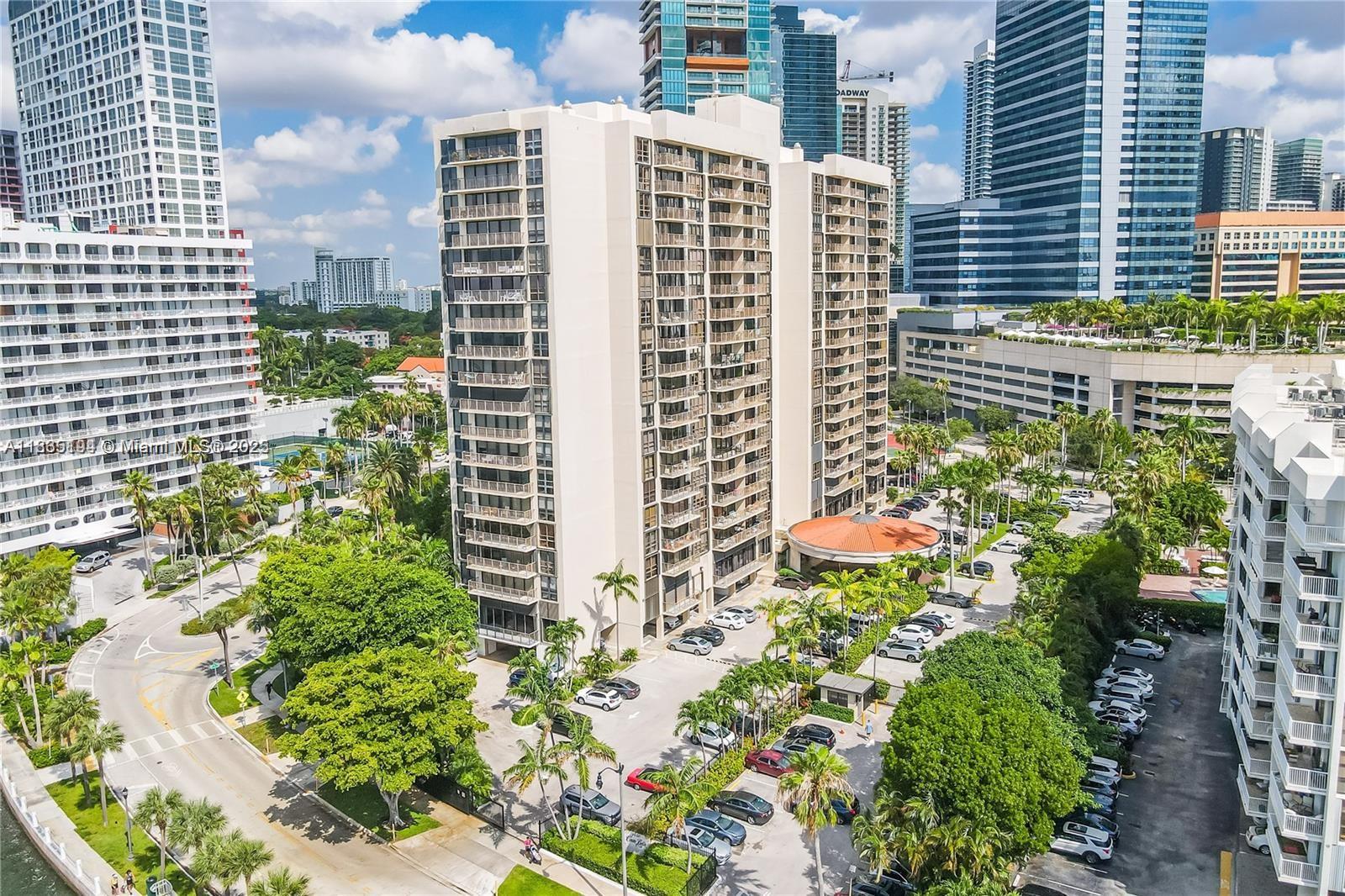 1450 Brickell Bay Dr # 1809