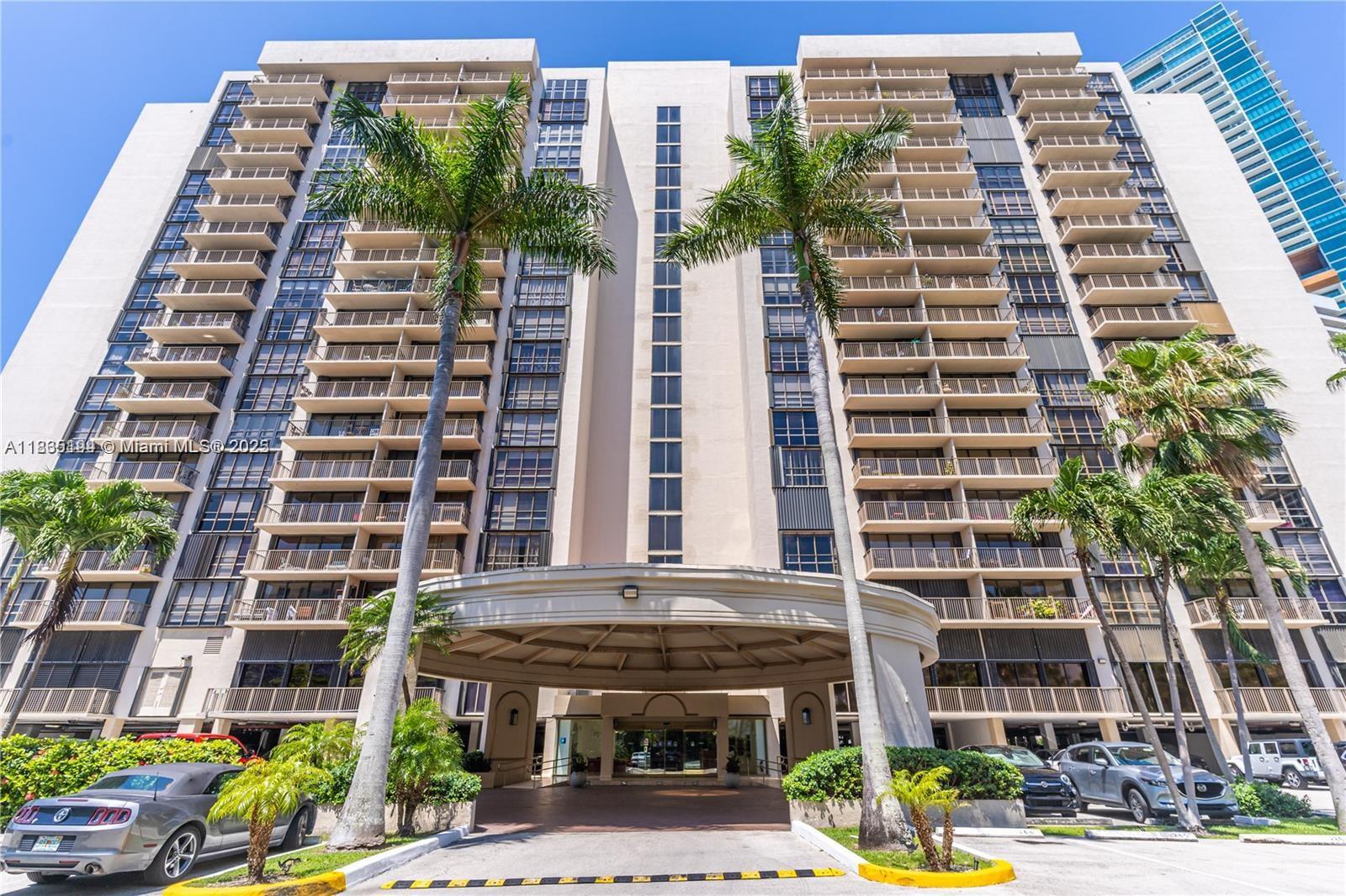 1450 Brickell Bay Dr # 1809