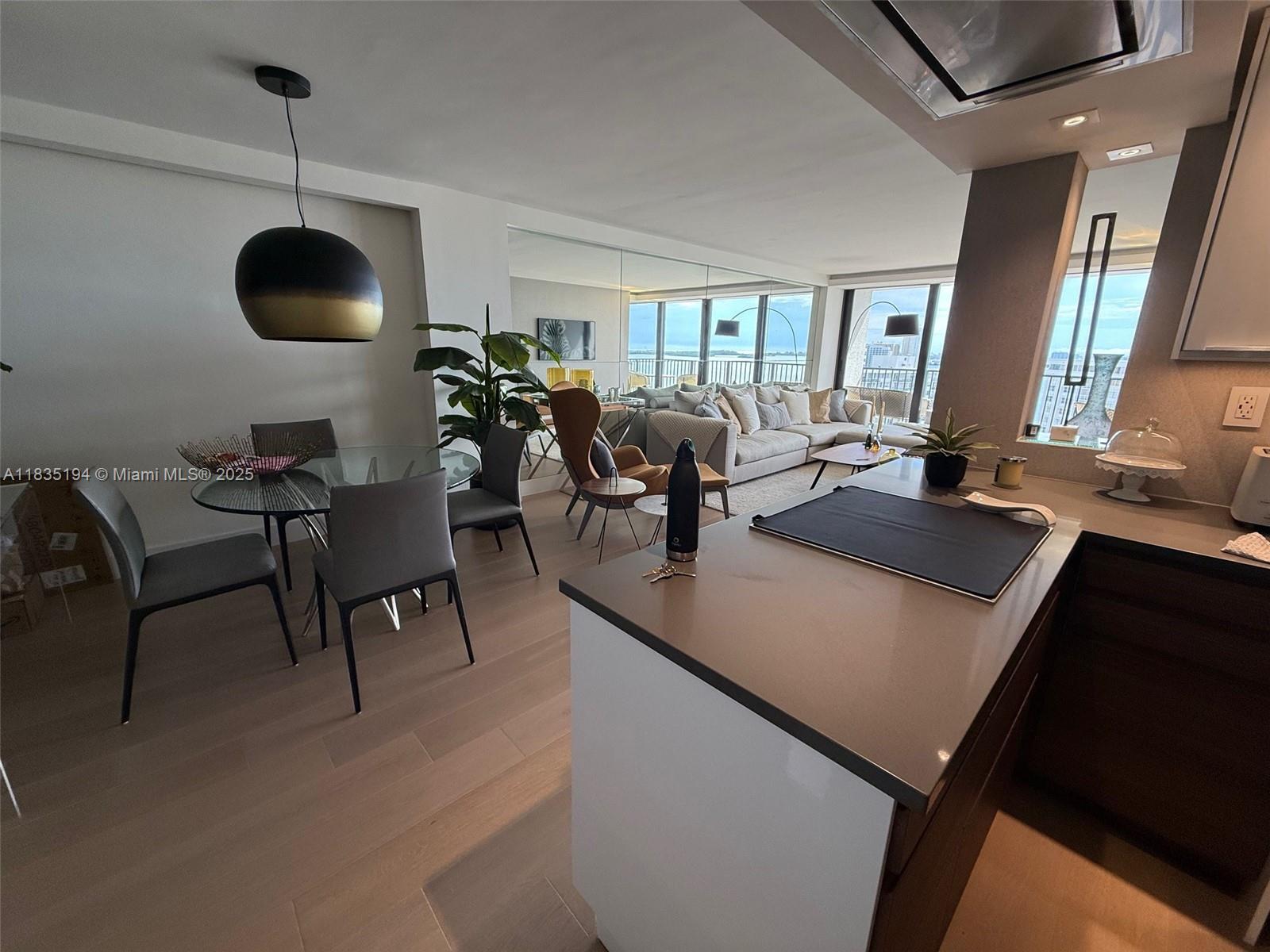 1450 Brickell Bay Dr # 1809