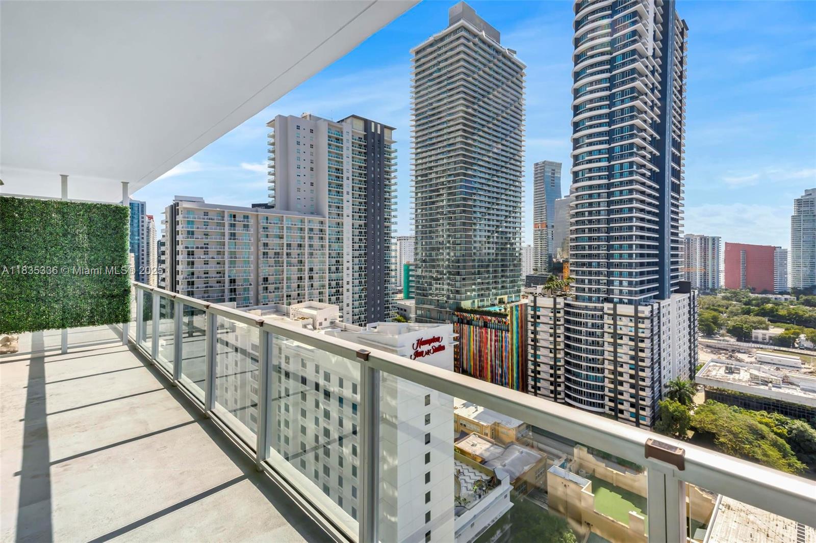 79 SW 12th St Unit: 2302-S
