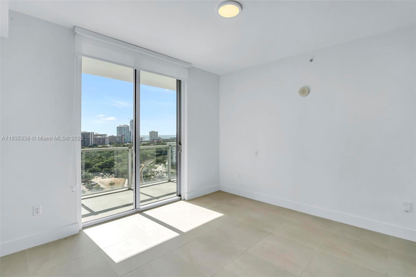 79 SW 12th St Unit: 2302-S