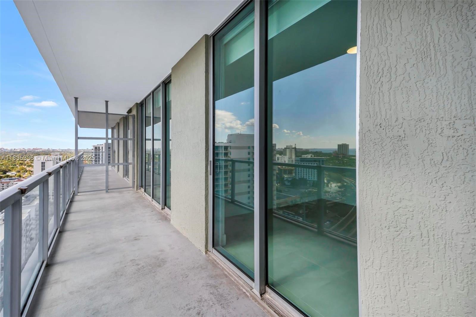 79 SW 12th St Unit: 2302-S