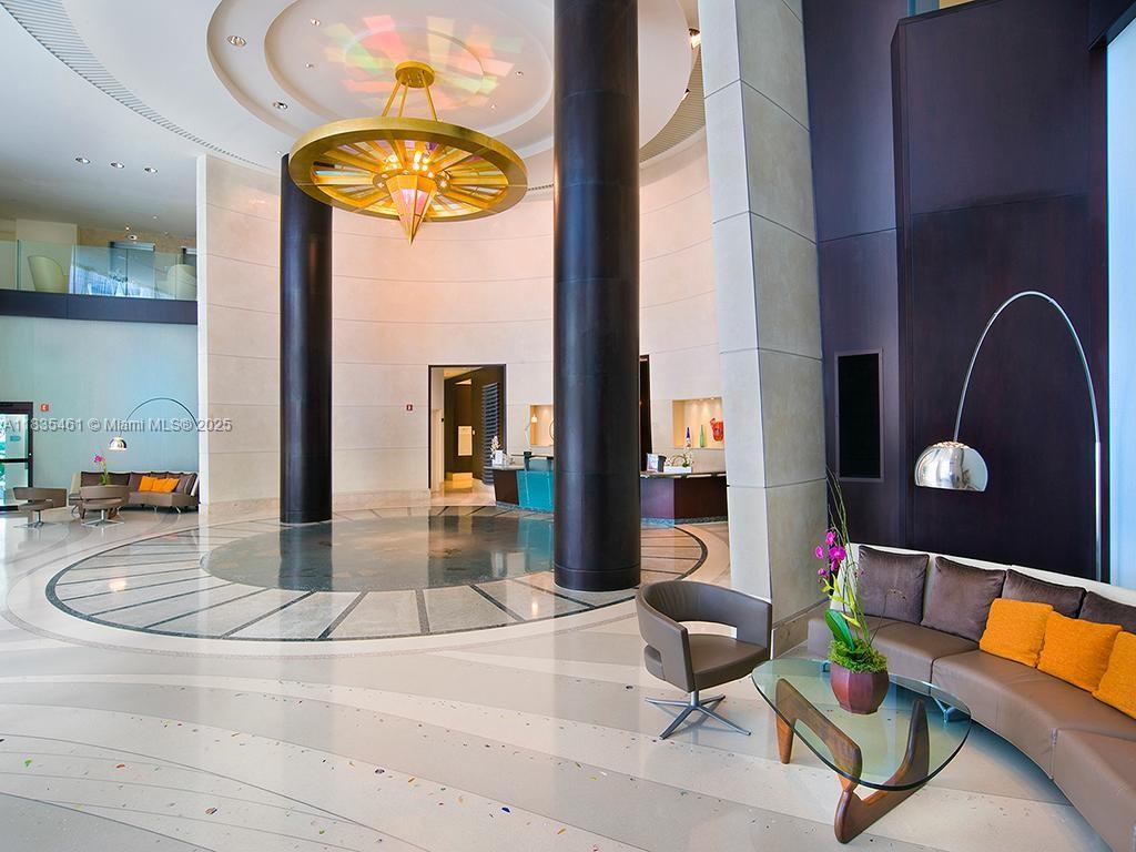 1000 S Pointe Dr # 1706