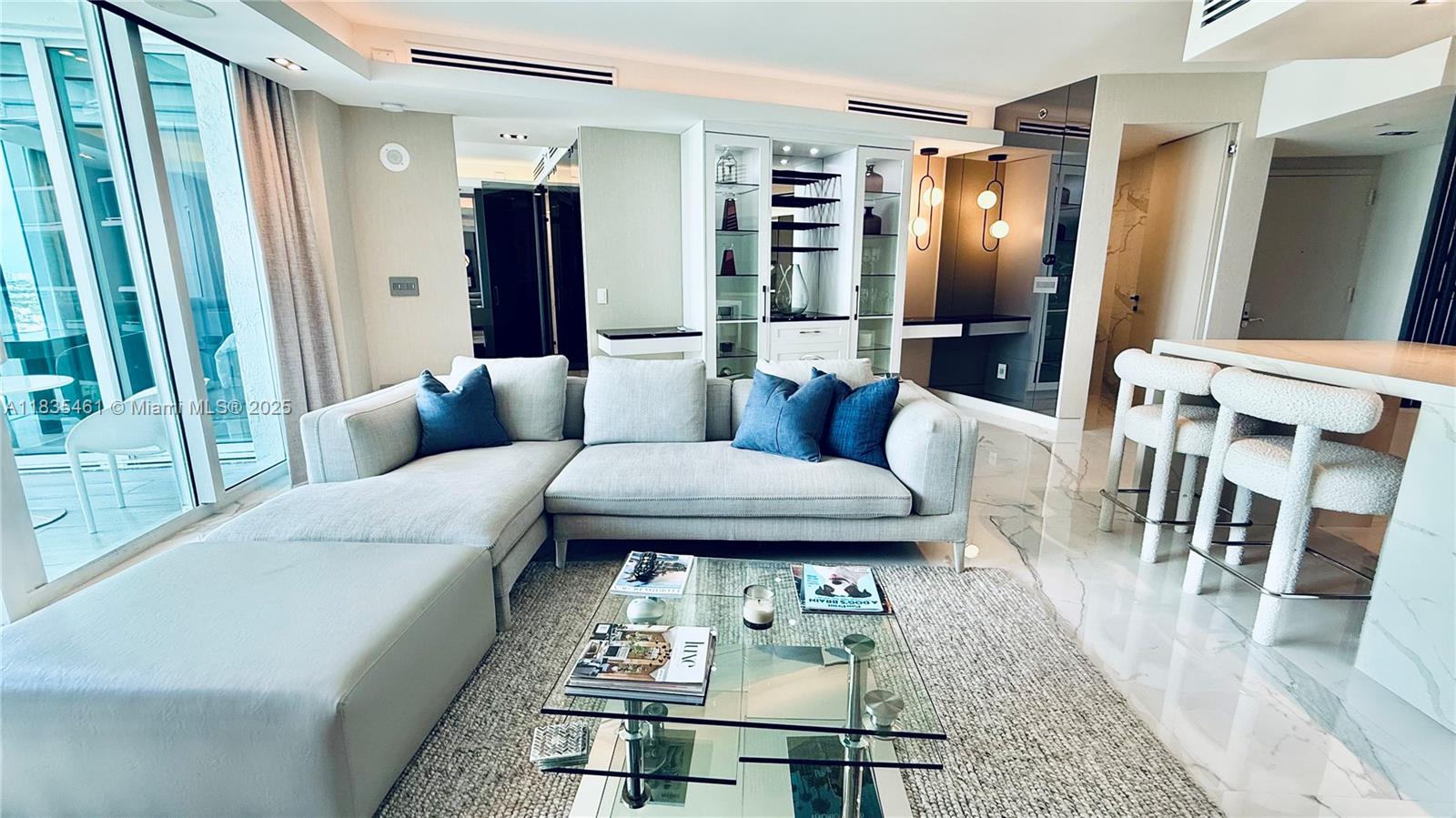 1000 S Pointe Dr # 1706