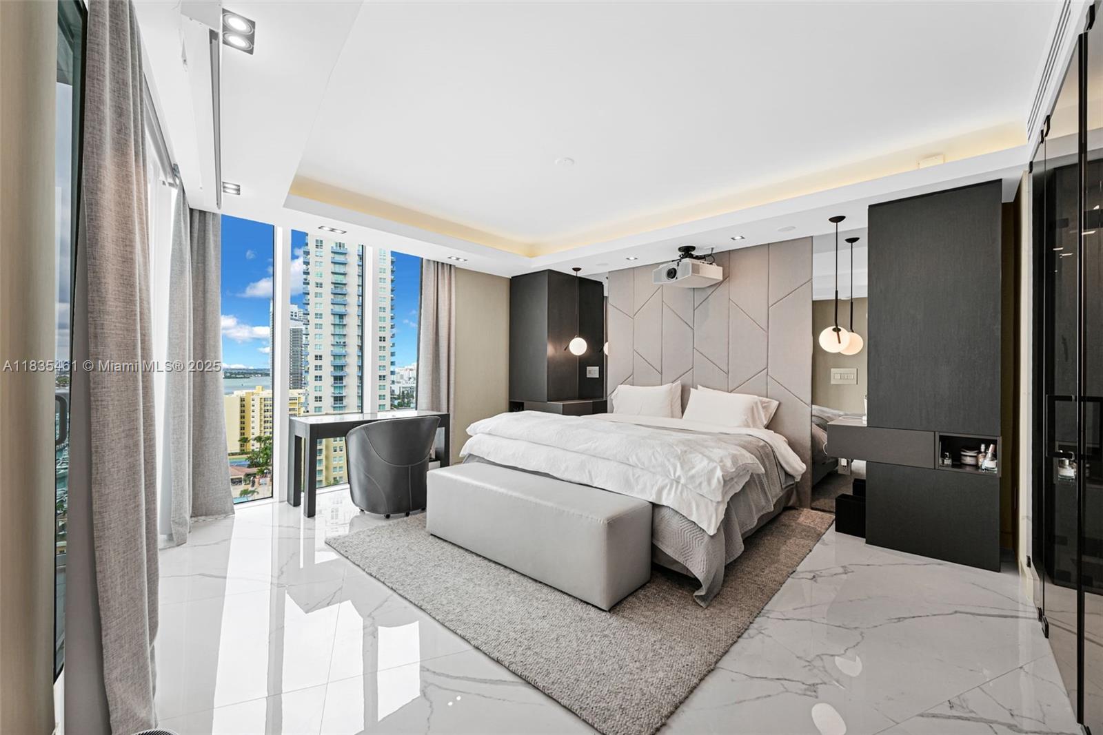 1000 S Pointe Dr # 1706