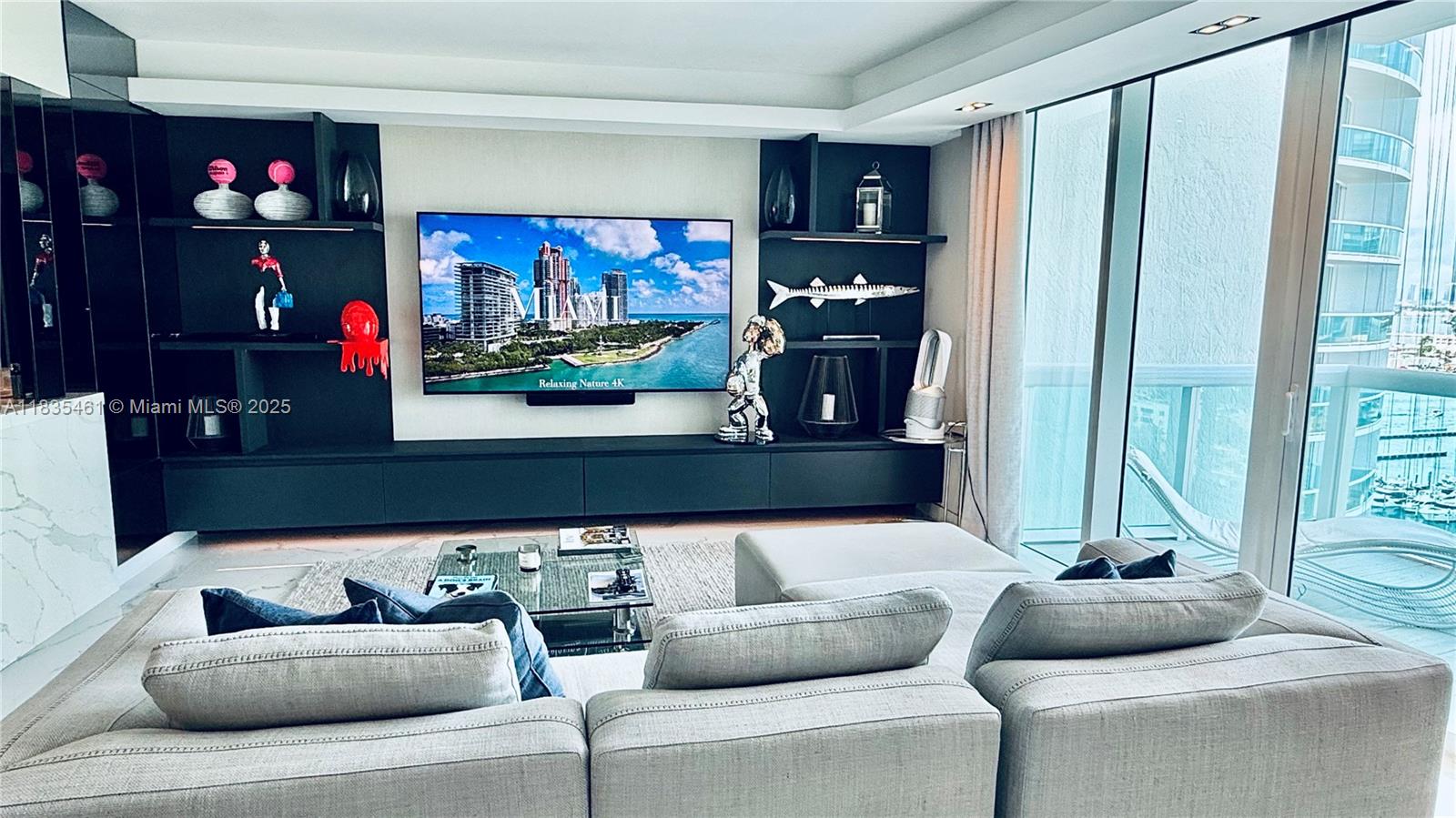 1000 S Pointe Dr # 1706