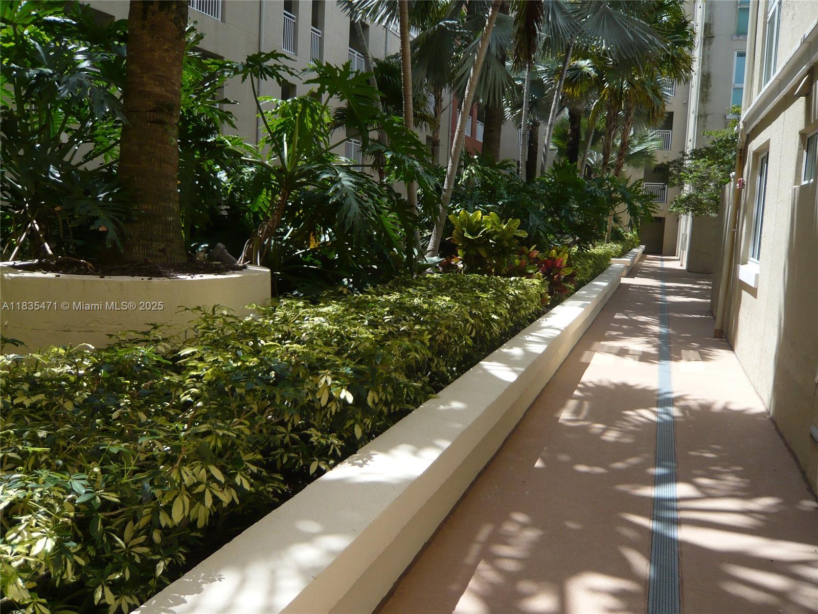 7280 SW 89th St # D205