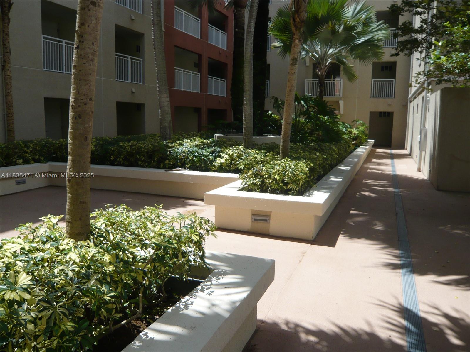 7280 SW 89th St # D205