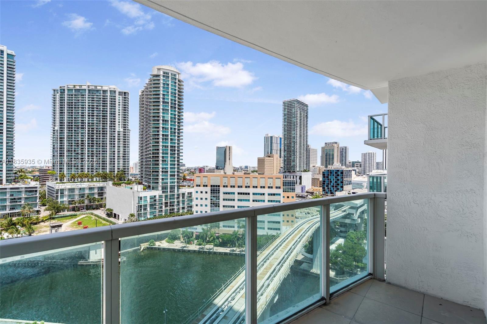 31 SE 5th St # 1705
