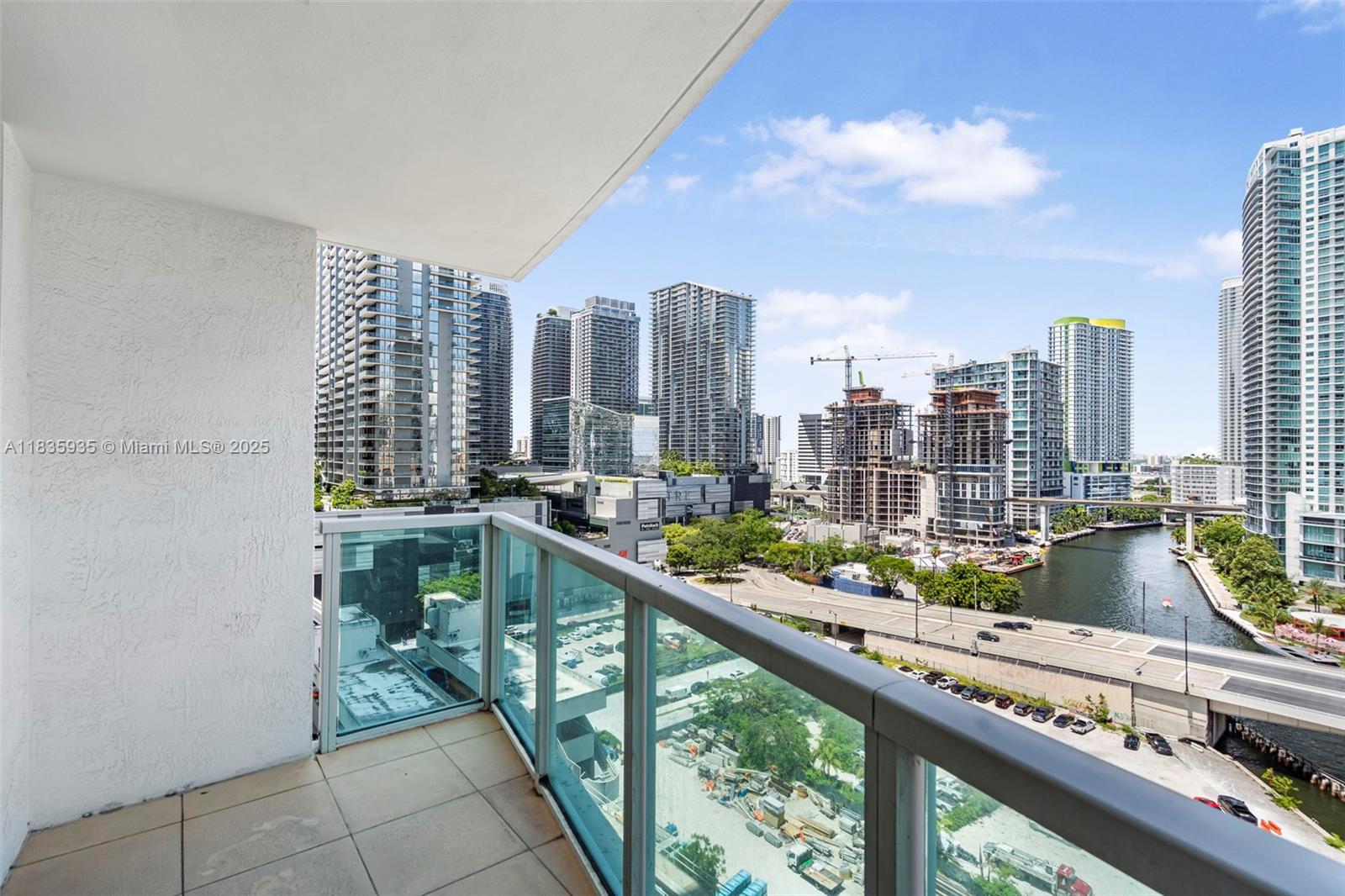 31 SE 5th St # 1705