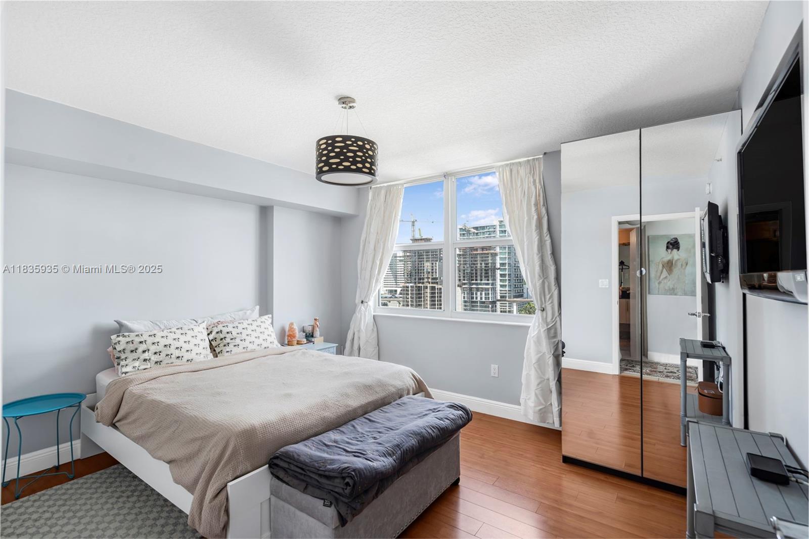 31 SE 5th St # 1705