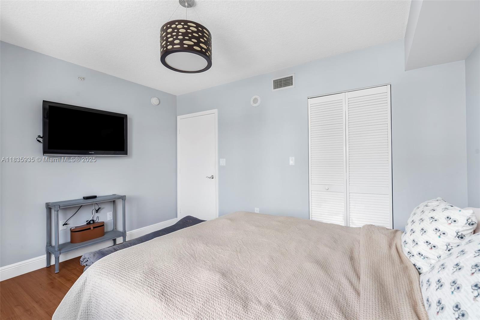 31 SE 5th St # 1705
