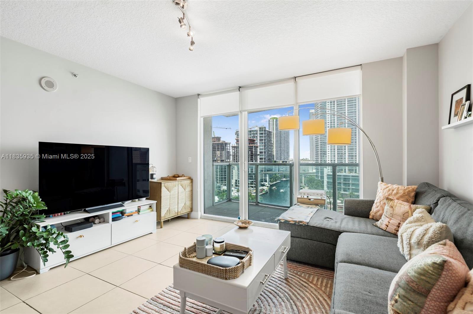 31 SE 5th St # 1705