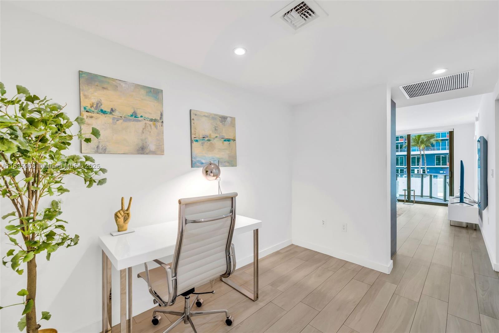 1300 S Miami Ave Unit: 1208