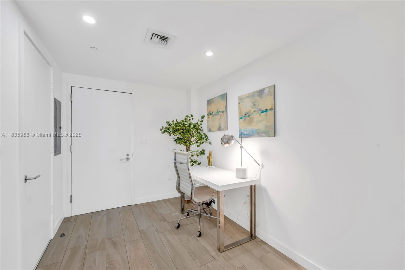1300 S Miami Ave Unit: 1208