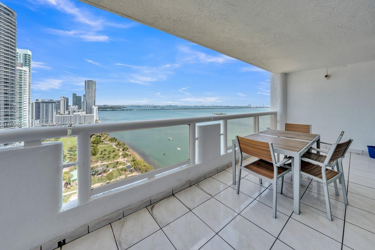1717 N Bayshore Dr # 3237 Unit: A-3237
