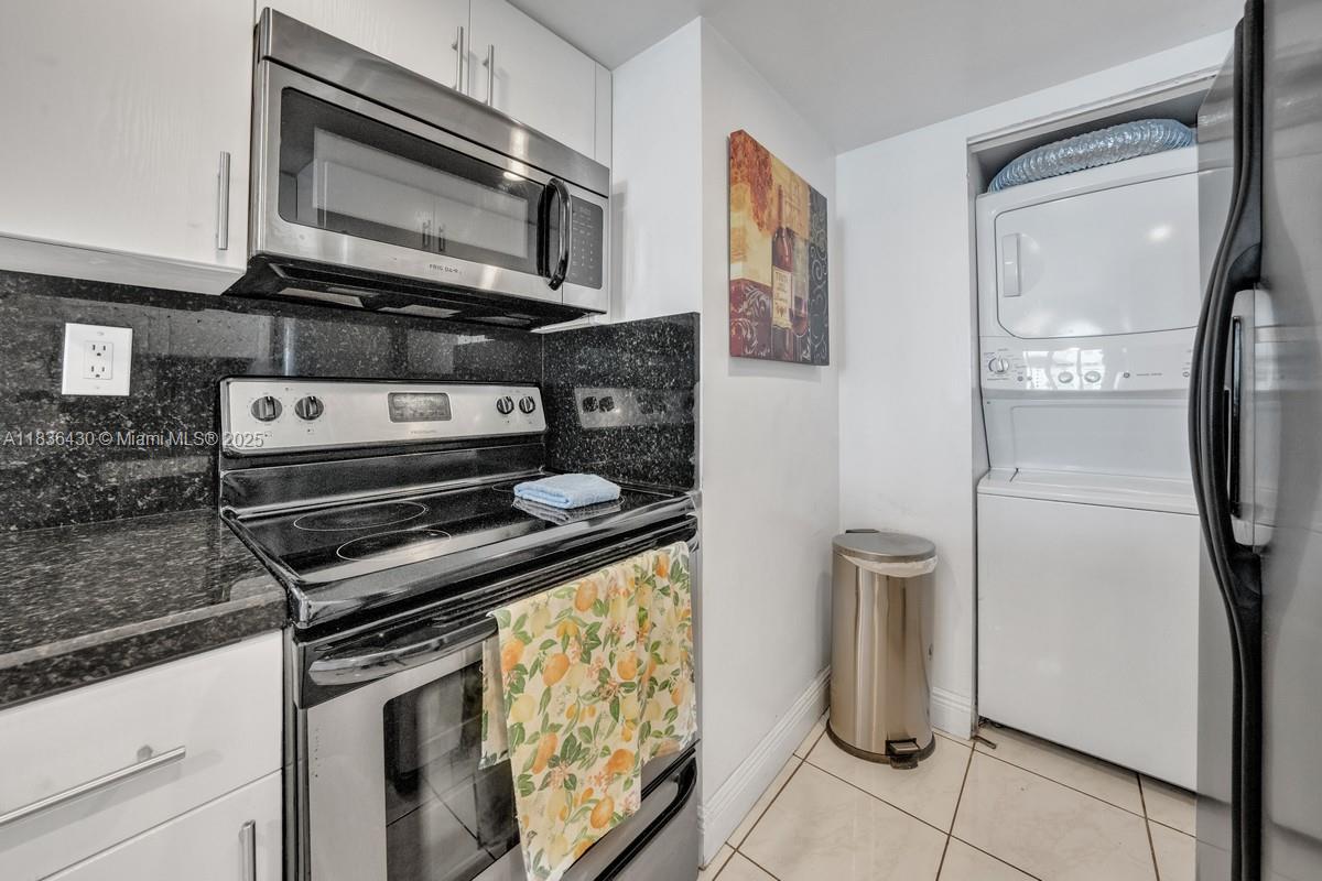 1717 N Bayshore Dr # 3237 Unit: A-3237