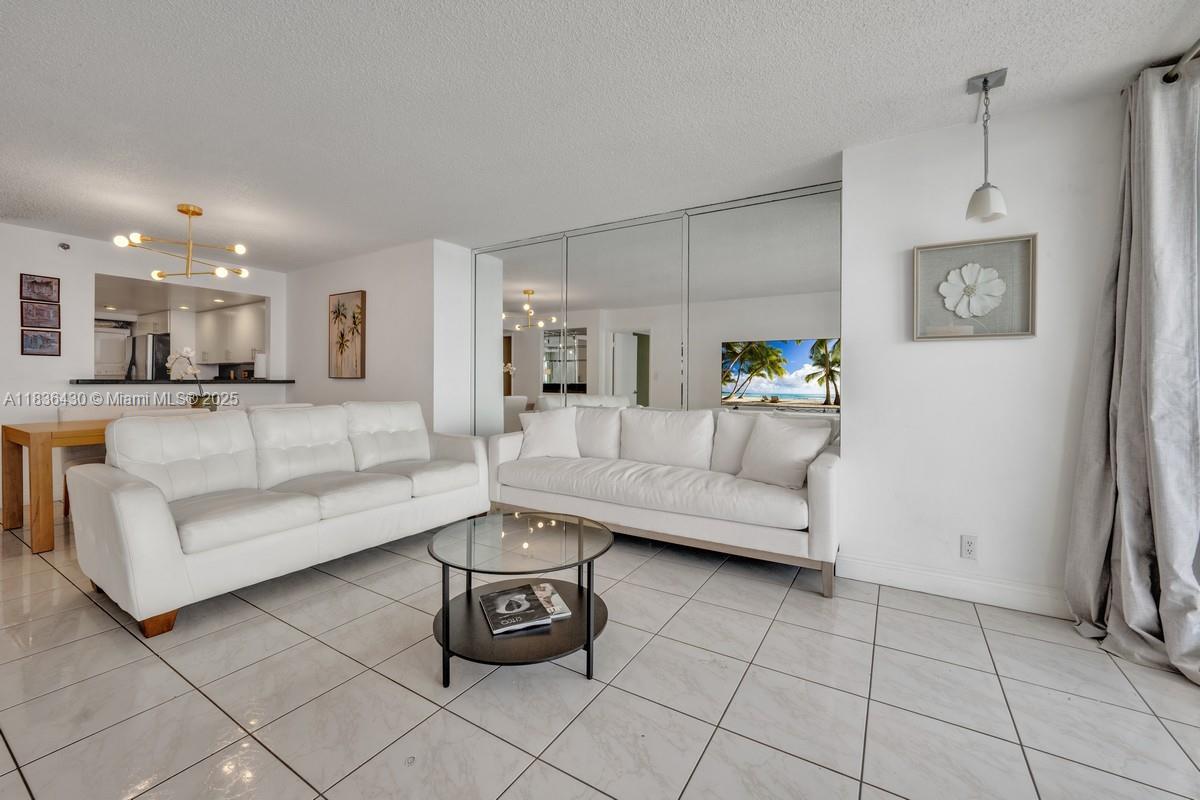 1717 N Bayshore Dr # 3237 Unit: A-3237