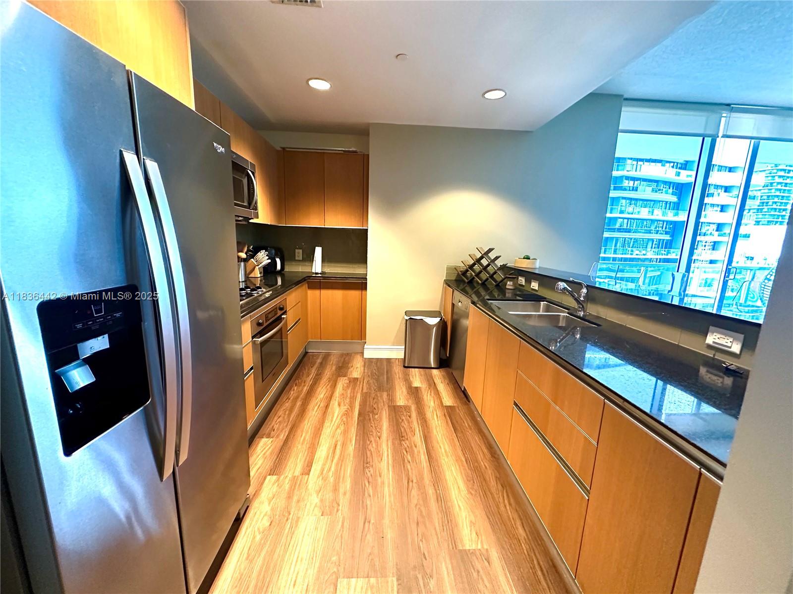 1050 Brickell Ave # 2220