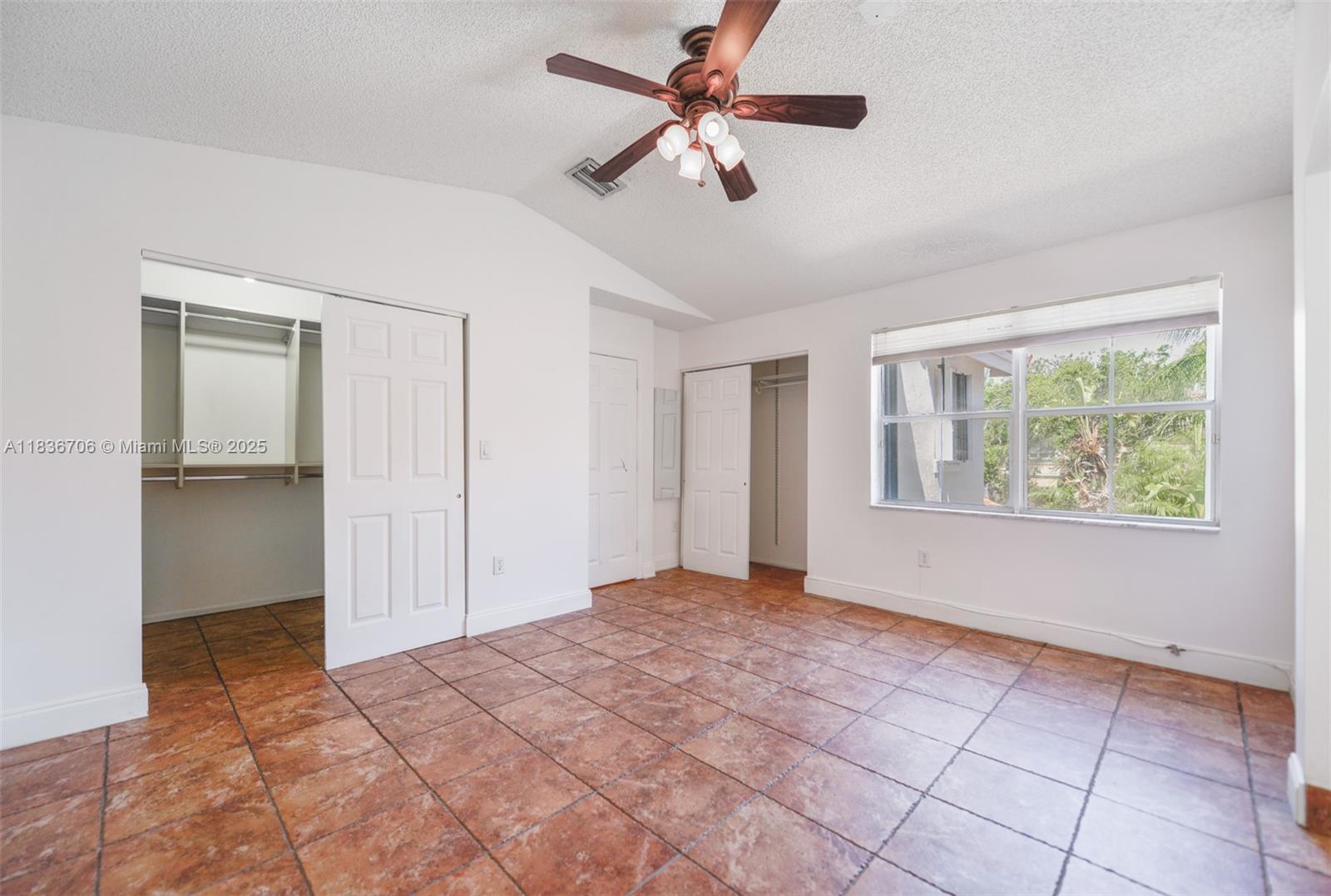 1551 Seagrape Way
