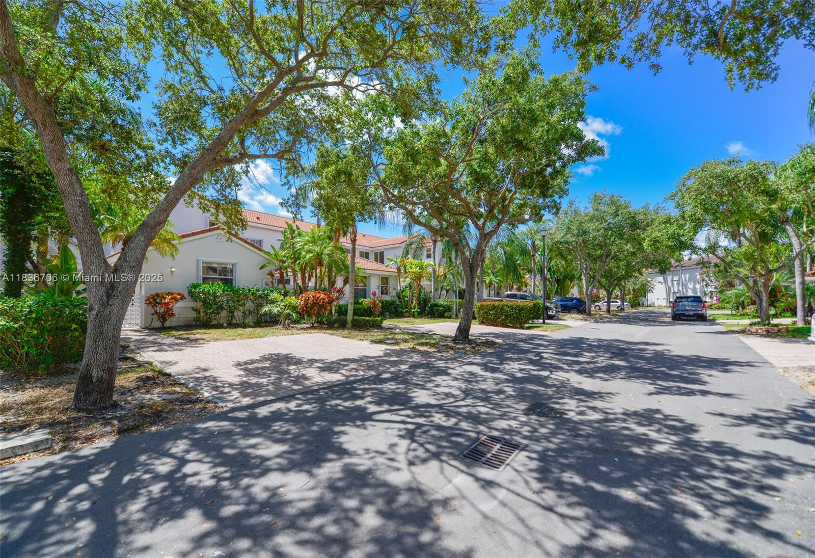 1551 Seagrape Way