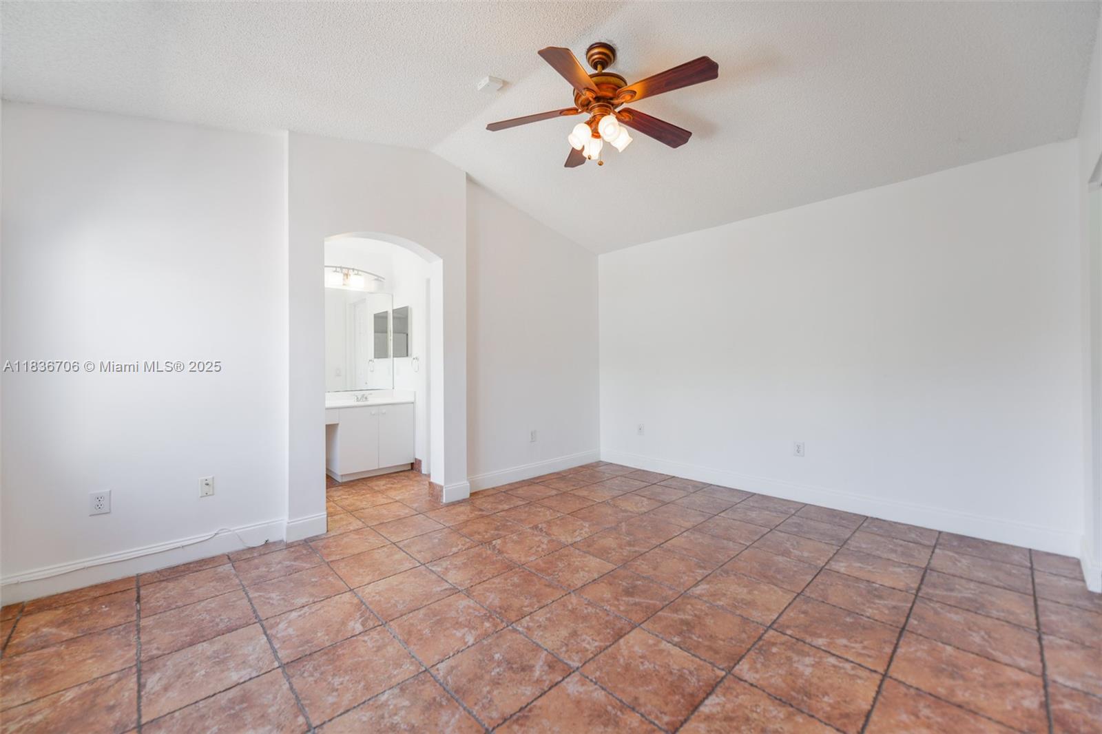 1551 Seagrape Way