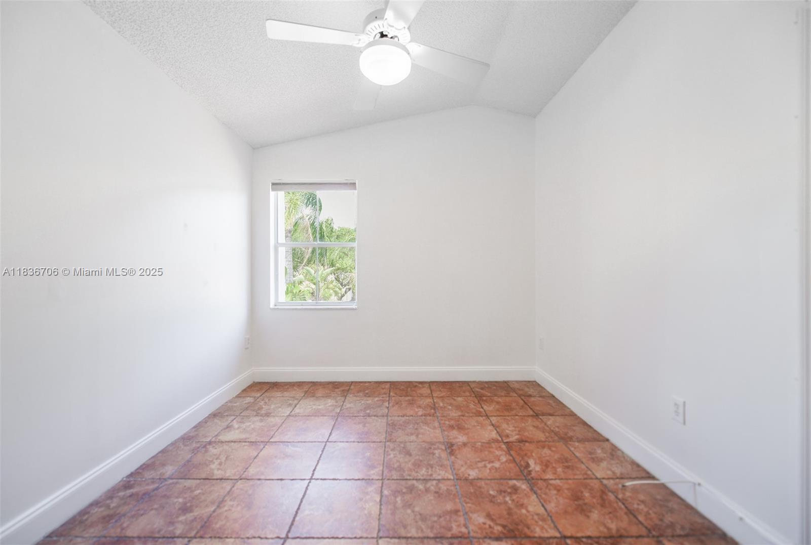1551 Seagrape Way
