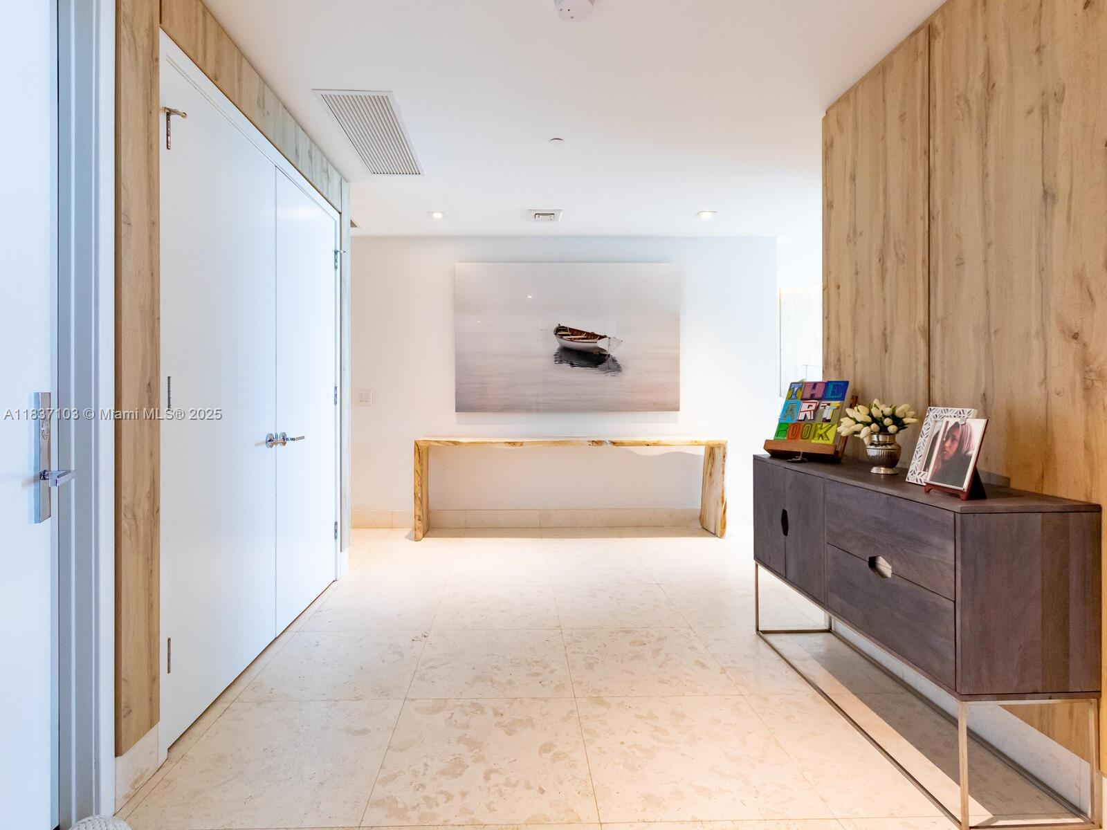 360 Ocean Dr # 606S